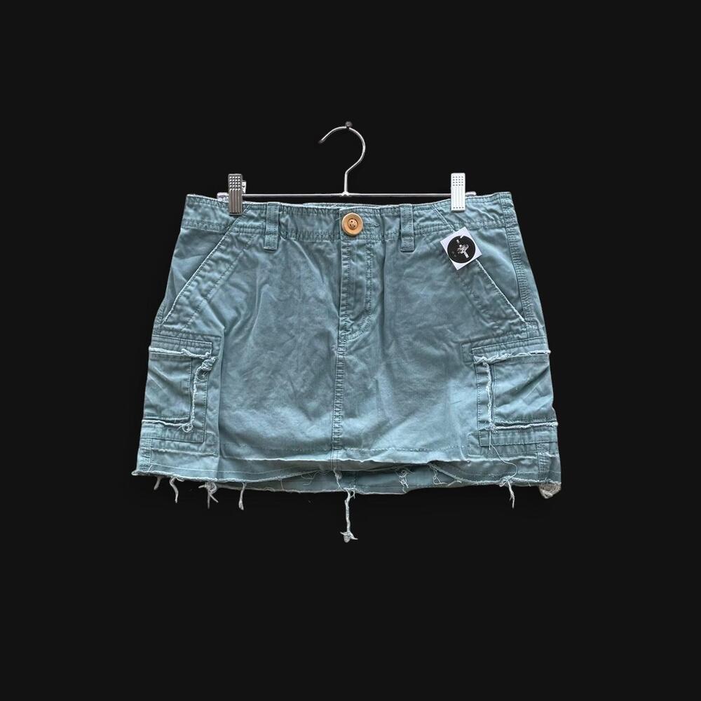 Old Navy heathered green cargo mini skirt